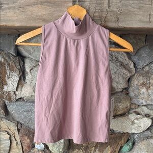 Yogalicious Heavenly Rib Ava Mock Neck Tank Top w/ built-in bra Women’s Medium